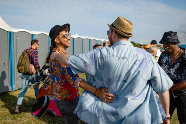 Best Affordable portable toilet rental  in Charleston, MO